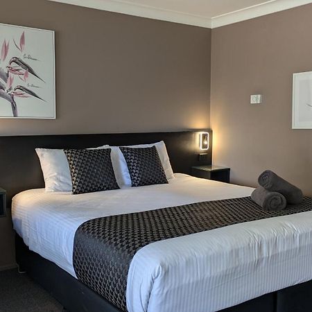 Highlands Motor Inn Oberon Bagian luar foto