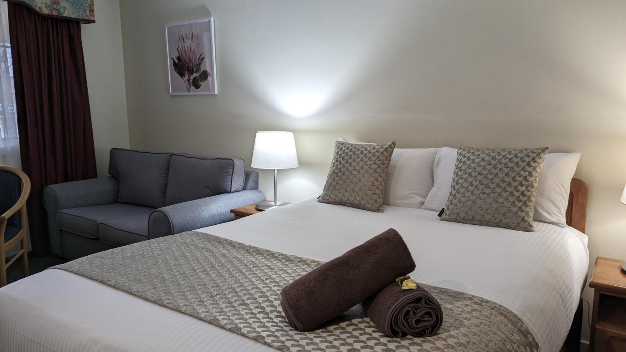 Highlands Motor Inn Oberon Bagian luar foto