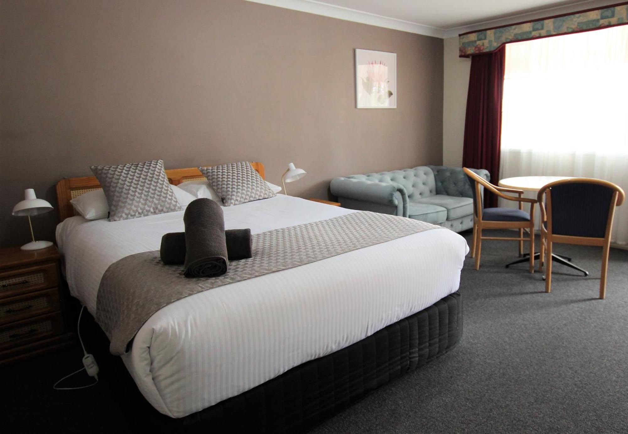 Highlands Motor Inn Oberon Bagian luar foto
