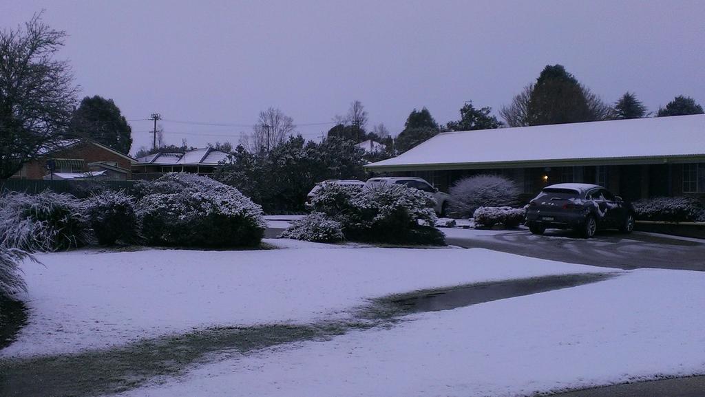 Highlands Motor Inn Oberon Bagian luar foto